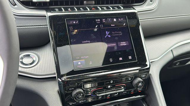 new 2025 Jeep Grand Cherokee L car, priced at $45,073