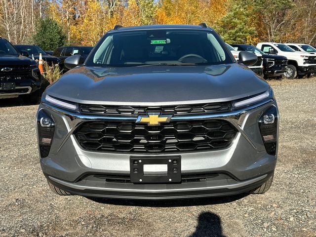 new 2026 Chevrolet Trax car, priced at $22,995