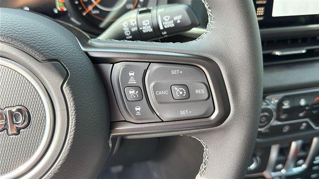 new 2025 Jeep Wrangler car, priced at $44,687