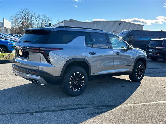 new 2025 Chevrolet Traverse car, priced at $54,905