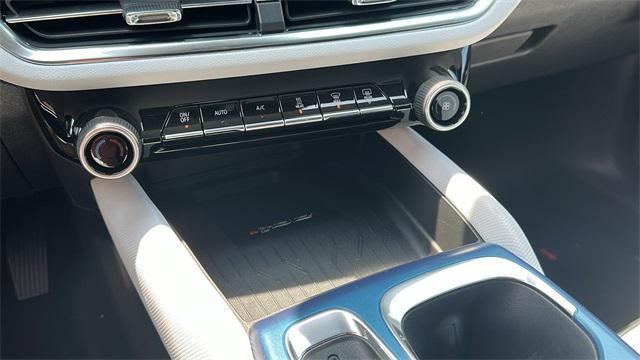 new 2025 Chevrolet Equinox EV car, priced at $29,640