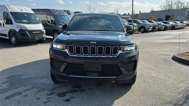 new 2025 Jeep Grand Cherokee car, priced at $41,014