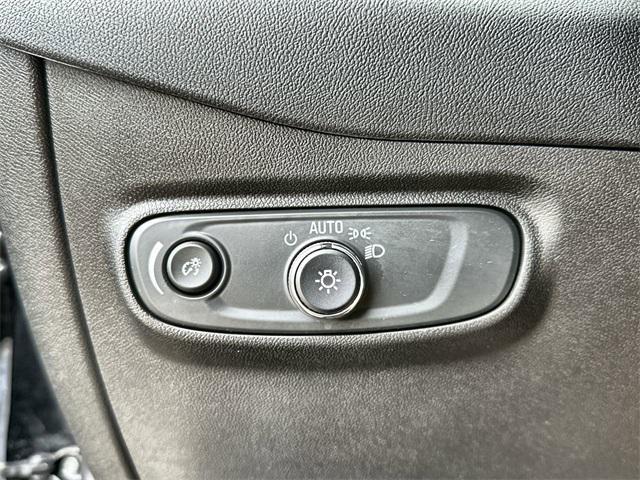 used 2024 Chevrolet Equinox car, priced at $25,648