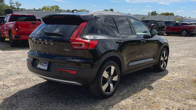used 2021 Volvo XC40 car, priced at $22,242