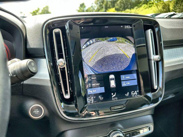 used 2021 Volvo XC40 car, priced at $22,242