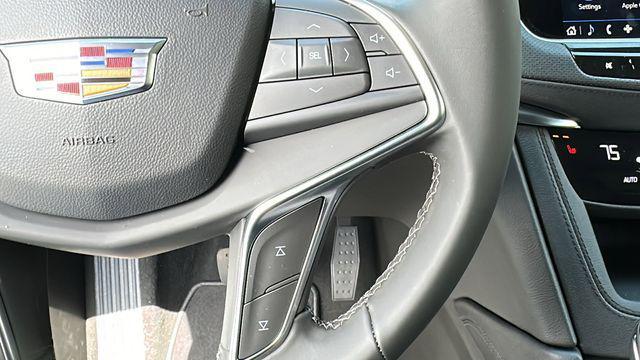 new 2025 Cadillac XT5 car, priced at $46,915