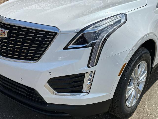 new 2025 Cadillac XT5 car, priced at $46,915