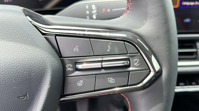 new 2025 Chevrolet Equinox EV car, priced at $35,140