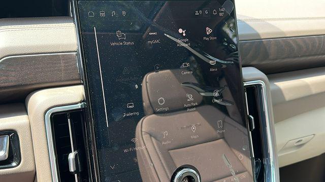 new 2025 GMC Yukon car, priced at $94,225
