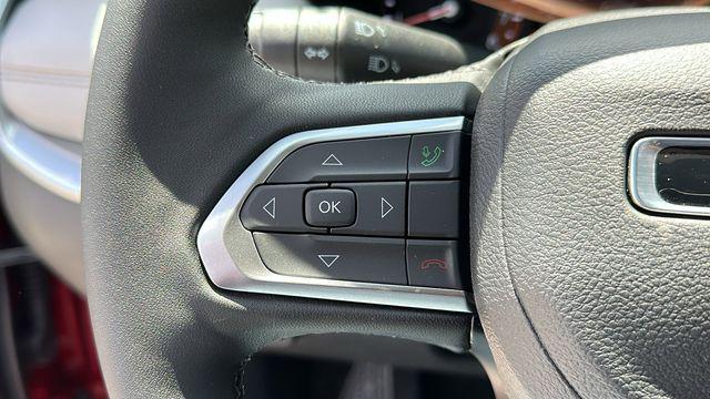 new 2025 Jeep Compass car, priced at $32,985