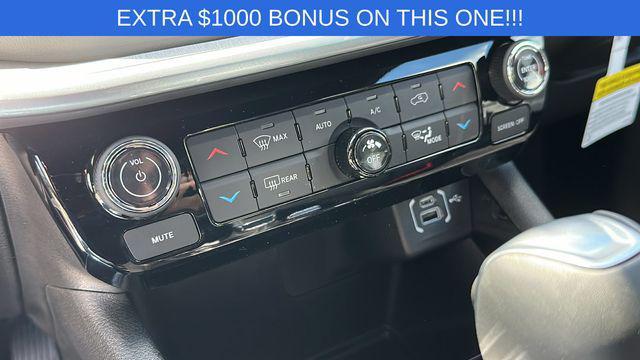 new 2025 Jeep Compass car, priced at $31,985