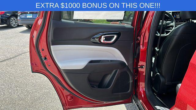 new 2025 Jeep Compass car, priced at $31,985