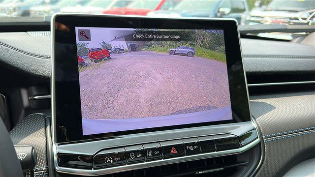 new 2025 Jeep Compass car, priced at $30,499