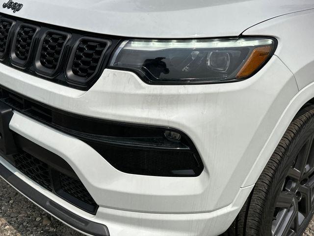 new 2025 Jeep Compass car, priced at $30,499