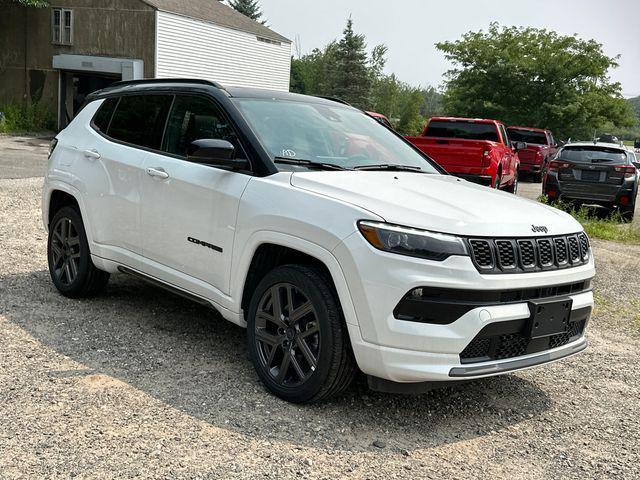 new 2025 Jeep Compass car, priced at $30,499