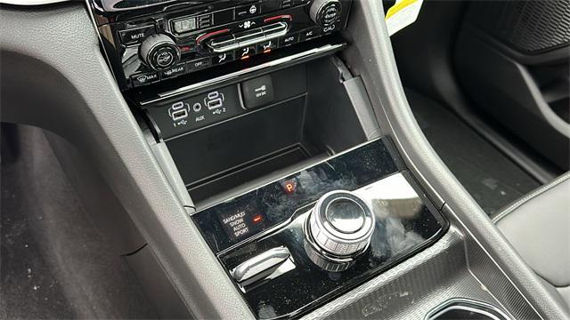 new 2025 Jeep Grand Cherokee car, priced at $47,700