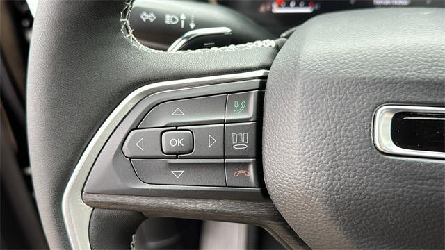 new 2025 Jeep Grand Cherokee car, priced at $47,700