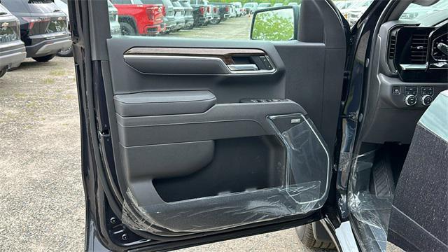 new 2025 GMC Sierra 1500 car, priced at $58,490