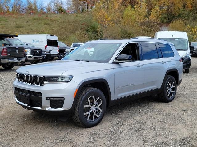 new 2024 Jeep Grand Cherokee L car, priced at $53,611