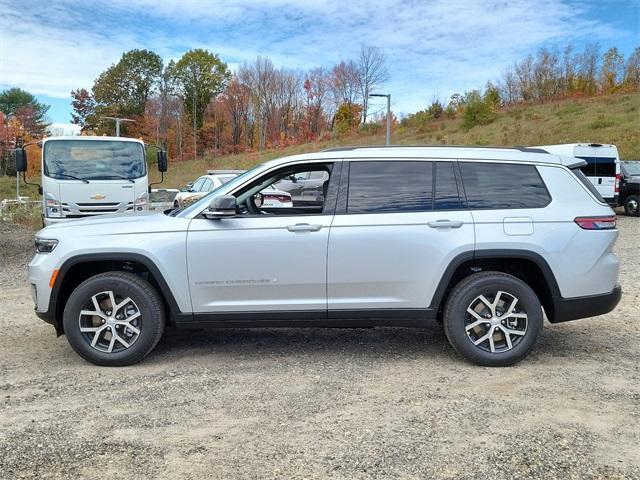 new 2024 Jeep Grand Cherokee L car, priced at $53,611