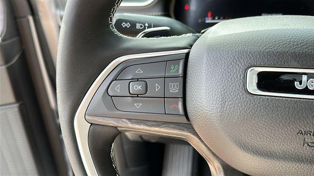 new 2025 Jeep Grand Cherokee car, priced at $44,999