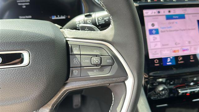 new 2025 Jeep Grand Cherokee car, priced at $44,999