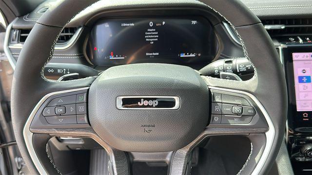 new 2025 Jeep Grand Cherokee car, priced at $44,999