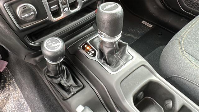 new 2024 Jeep Gladiator car, priced at $38,998
