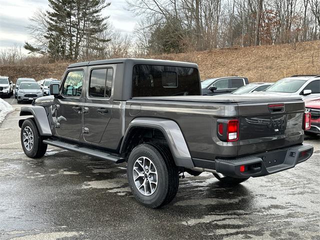 new 2024 Jeep Gladiator car, priced at $38,998
