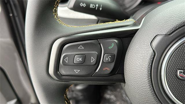 new 2024 Jeep Gladiator car, priced at $38,998
