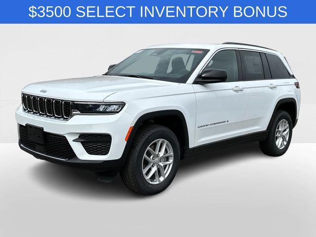 new 2025 Jeep Grand Cherokee car, priced at $32,750