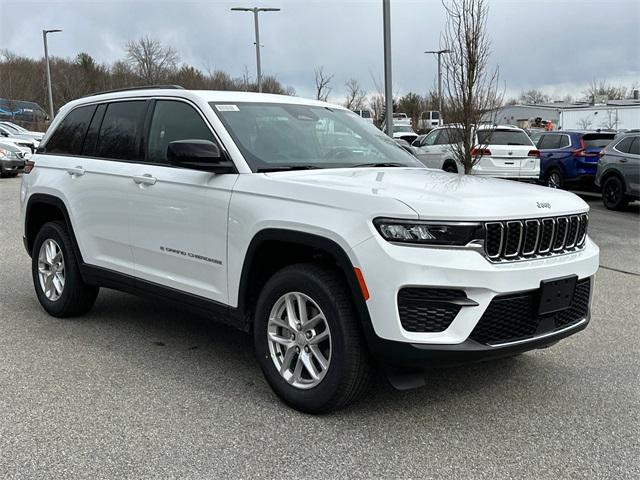 new 2025 Jeep Grand Cherokee car, priced at $40,471