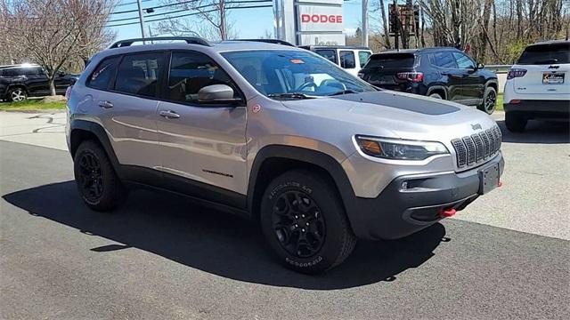 used 2019 Jeep Cherokee car, priced at $23,995