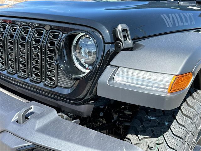 new 2025 Jeep Wrangler car, priced at $51,694