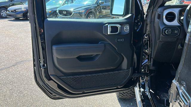 new 2025 Jeep Wrangler car, priced at $50,694