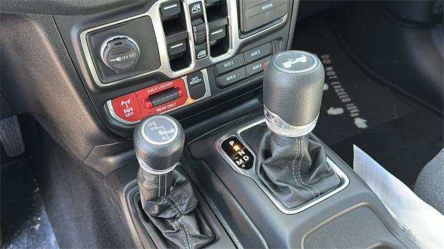 new 2025 Jeep Wrangler car, priced at $51,694