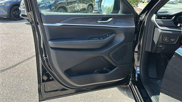 new 2025 Jeep Grand Cherokee L car, priced at $49,810