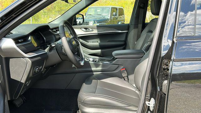 new 2025 Jeep Grand Cherokee L car, priced at $49,810