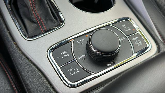 used 2018 Jeep Grand Cherokee car, priced at $17,438