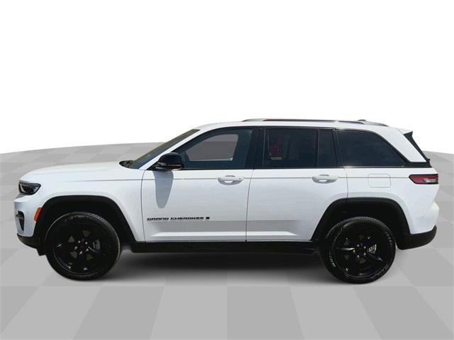 used 2025 Jeep Grand Cherokee car, priced at $42,452