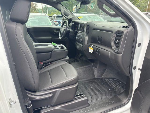 new 2024 Chevrolet Silverado 1500 car, priced at $32,890