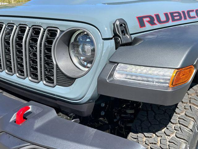 new 2025 Jeep Wrangler car, priced at $61,390