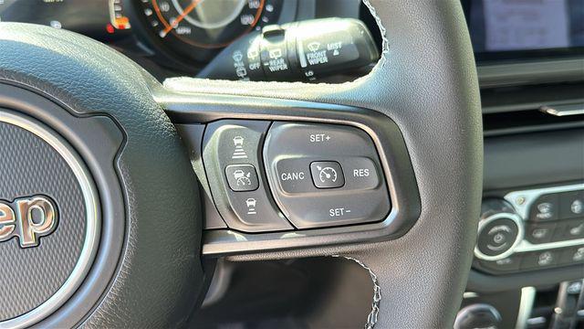 new 2025 Jeep Wrangler car, priced at $61,390