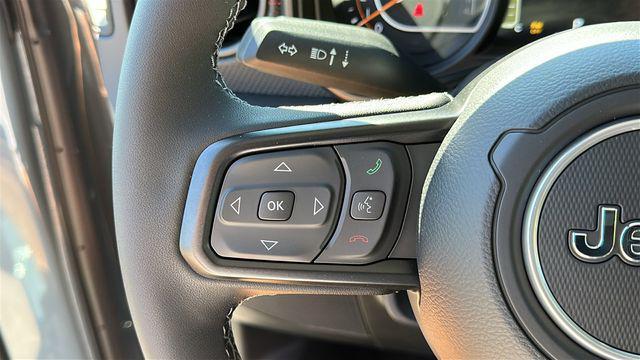 new 2025 Jeep Wrangler car, priced at $61,390