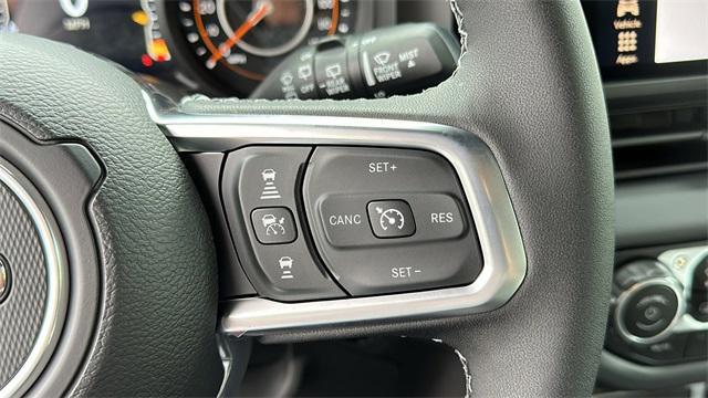 new 2025 Jeep Wrangler car, priced at $55,558