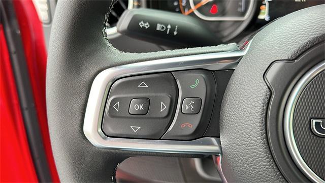 new 2025 Jeep Wrangler car, priced at $55,558