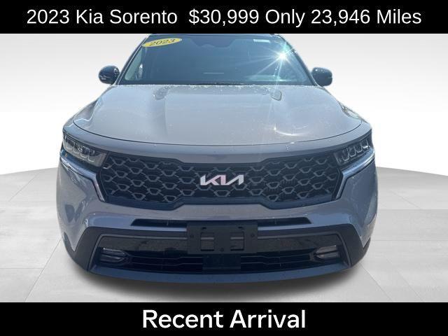 used 2023 Kia Sorento car, priced at $30,999