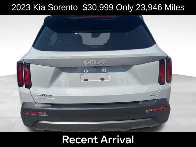 used 2023 Kia Sorento car, priced at $30,999