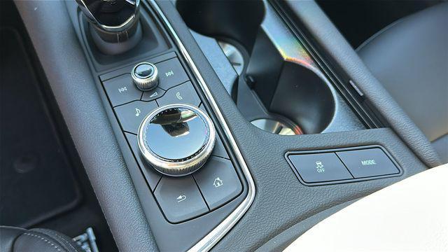 new 2025 Cadillac XT5 car, priced at $44,015