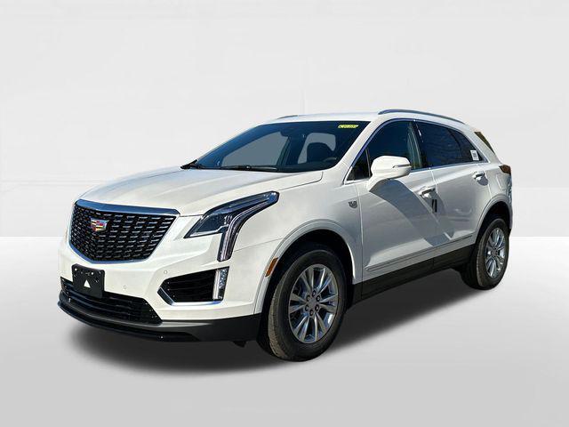new 2025 Cadillac XT5 car, priced at $44,015
